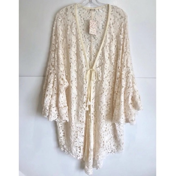 Free People crochet lace tunic / robe / coverup 💗 - Picture 4 of 9